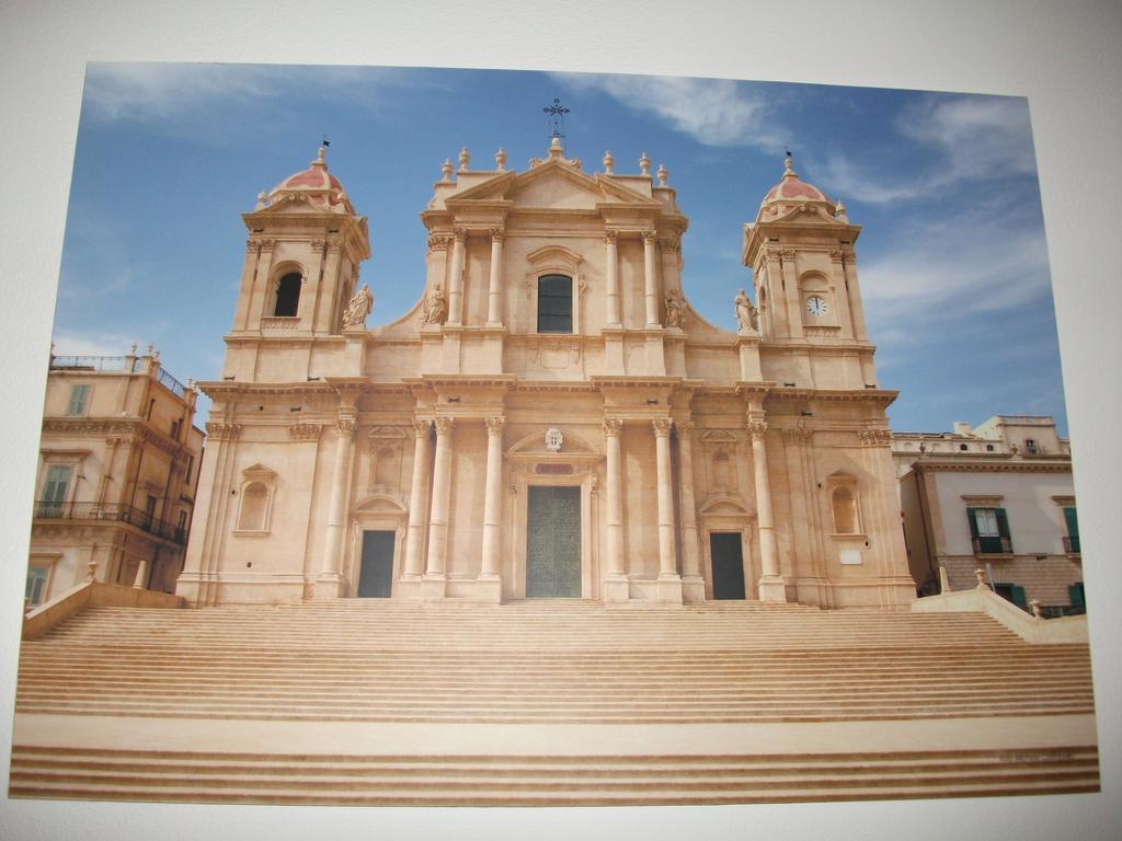 Casa Vacanze Il Quadrifoglio Noto Exterior photo