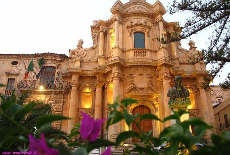 Casa Vacanze Il Quadrifoglio Noto Exterior photo